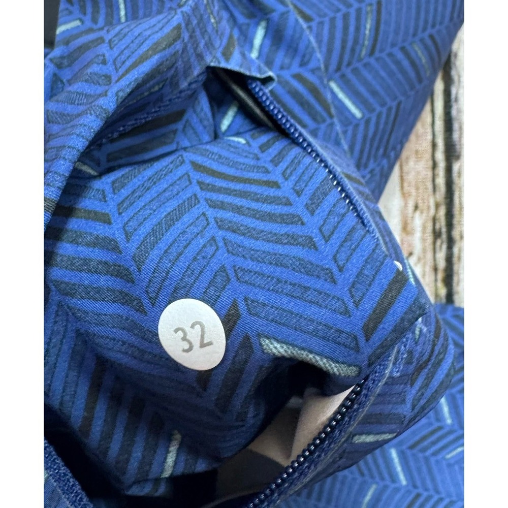 Lululemon Board Shorts Mens 32 Blue 11" Unlined Geometric Swim Trunks Tie Waist - Picture 5 of 6